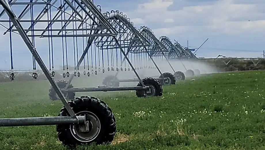 Riego agrícola en la Patagonia